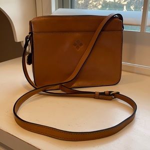Patricia Nash Crossbody 10 Anniversary Purse Beige, Adjustable Strap, Exc Cond